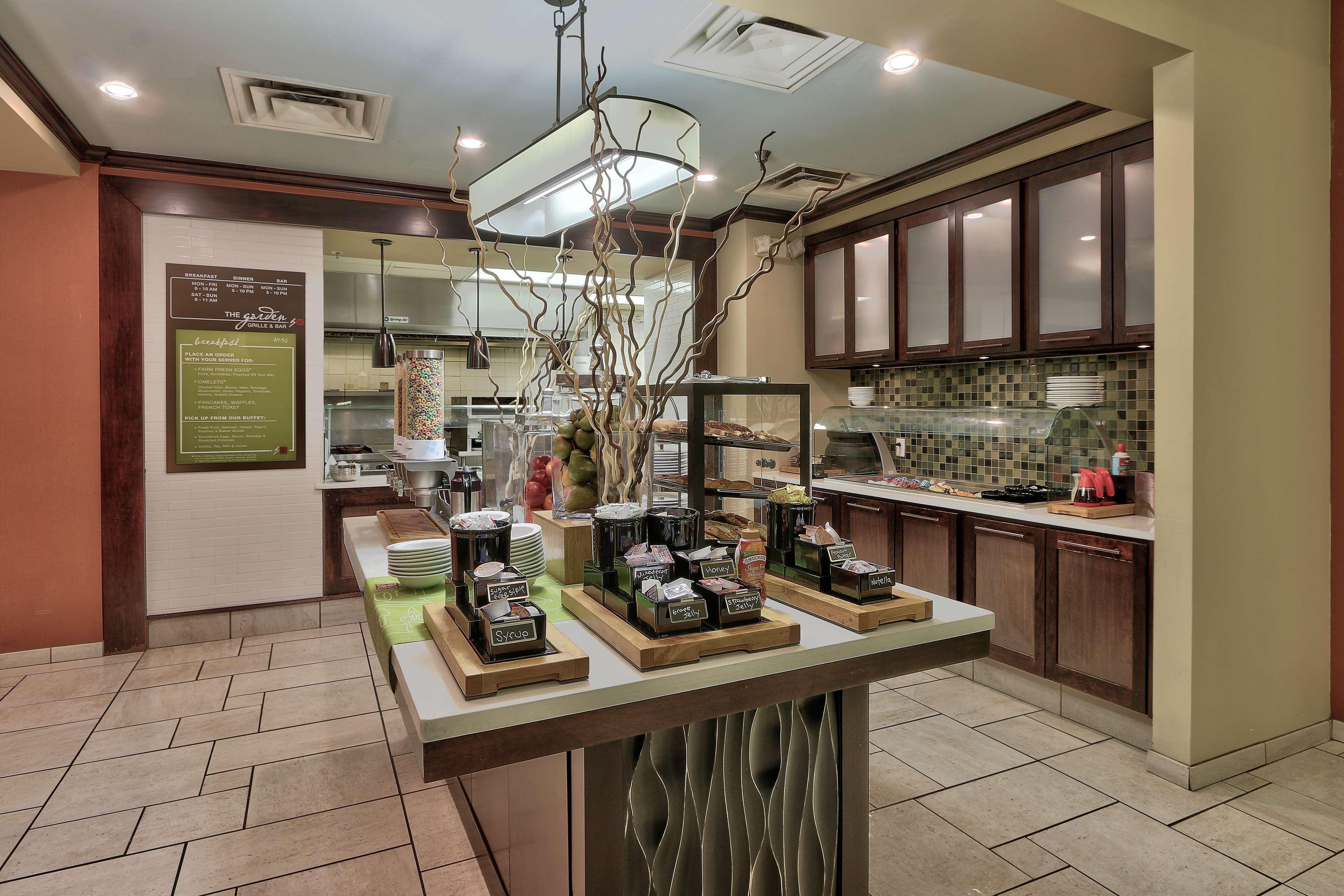 Hilton Garden Airport 3* Albuquerque