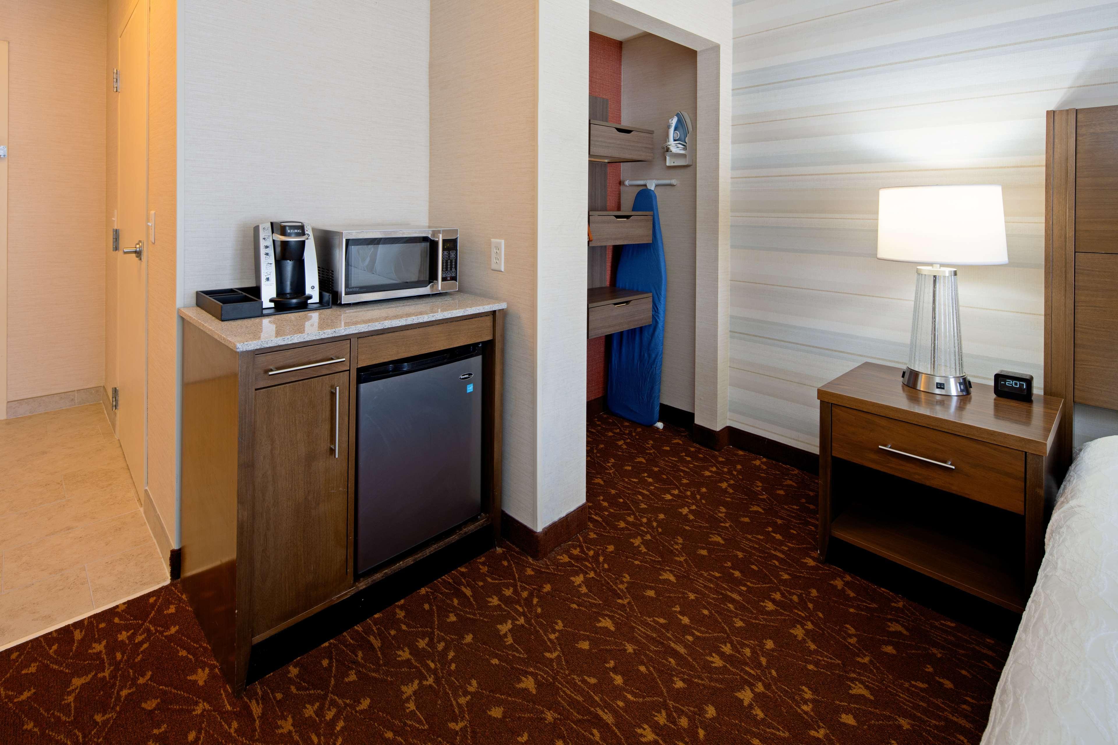Hilton Garden Airport Hotel Albuquerque