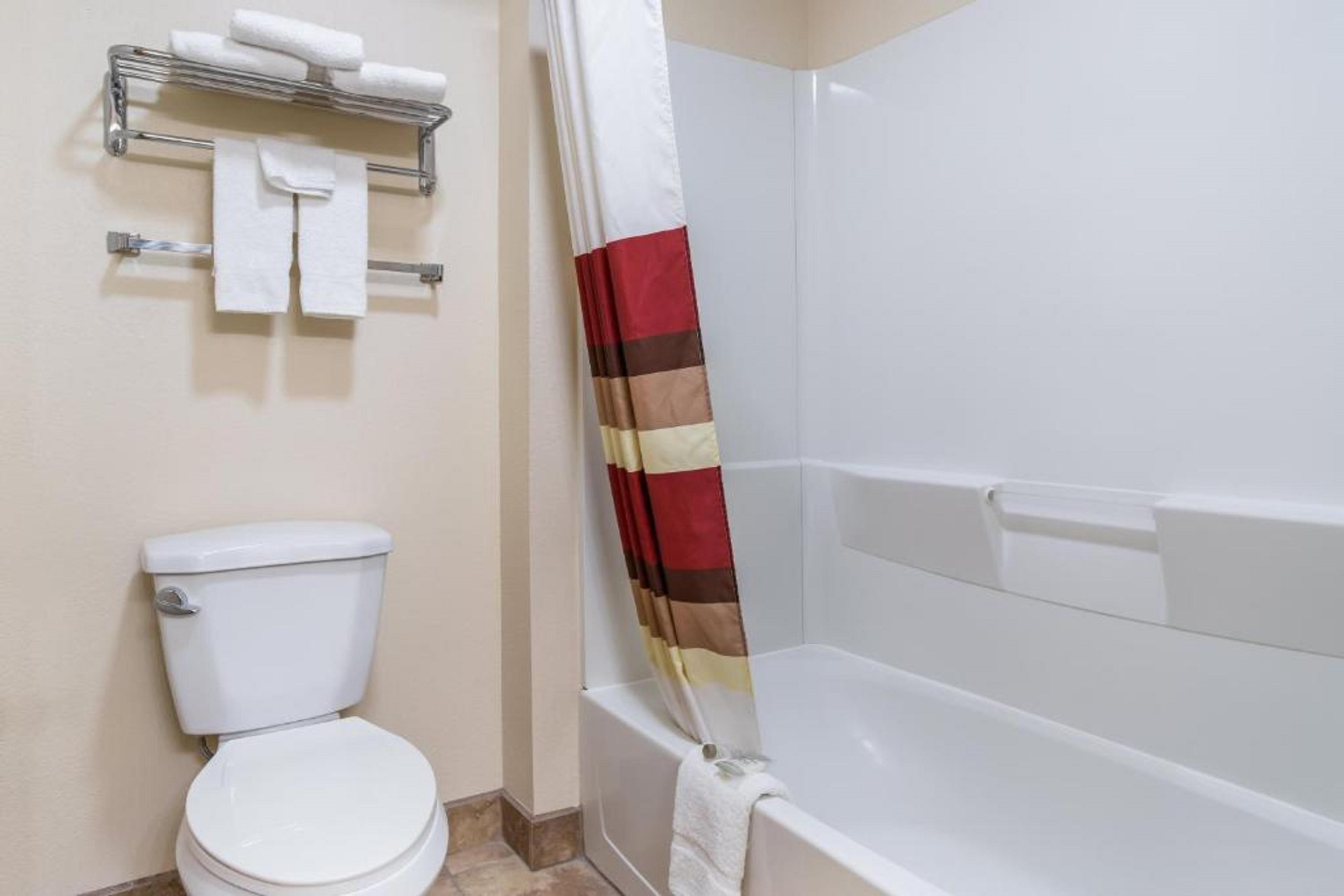 Red Roof - Midtown 2*