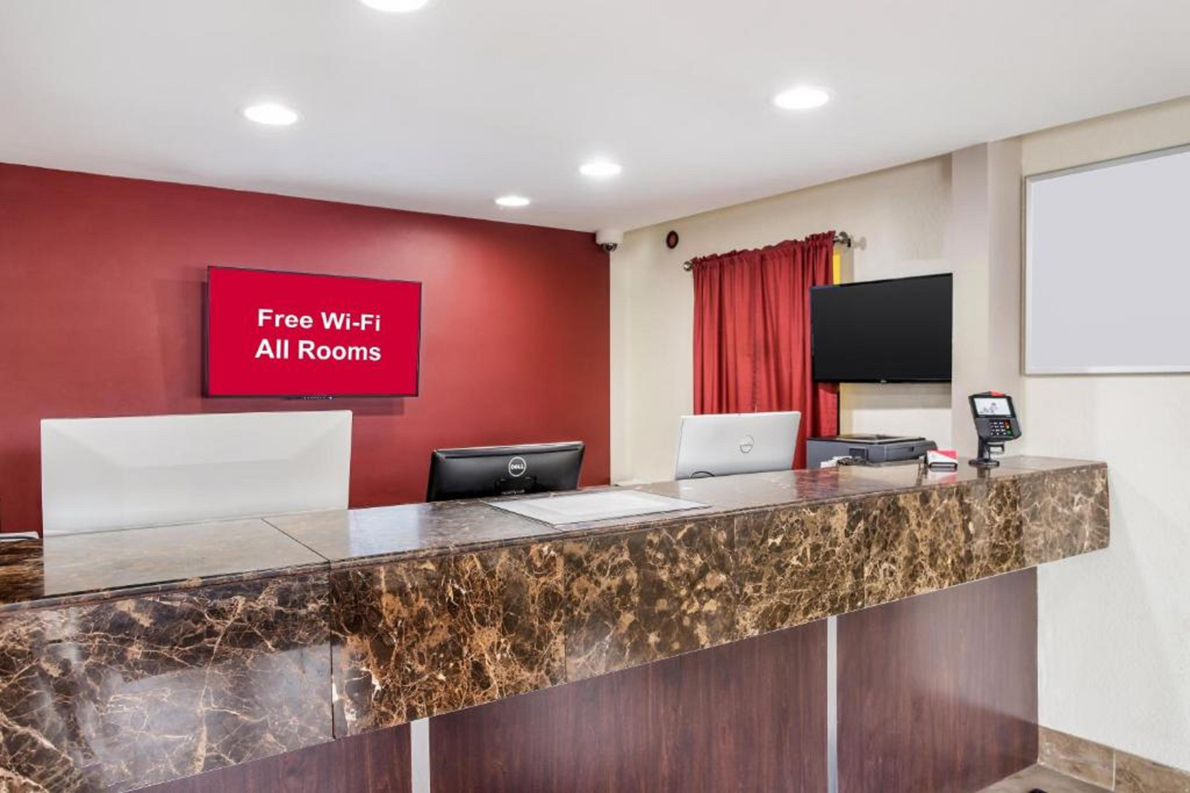 Motel Red Roof - Midtown 2*