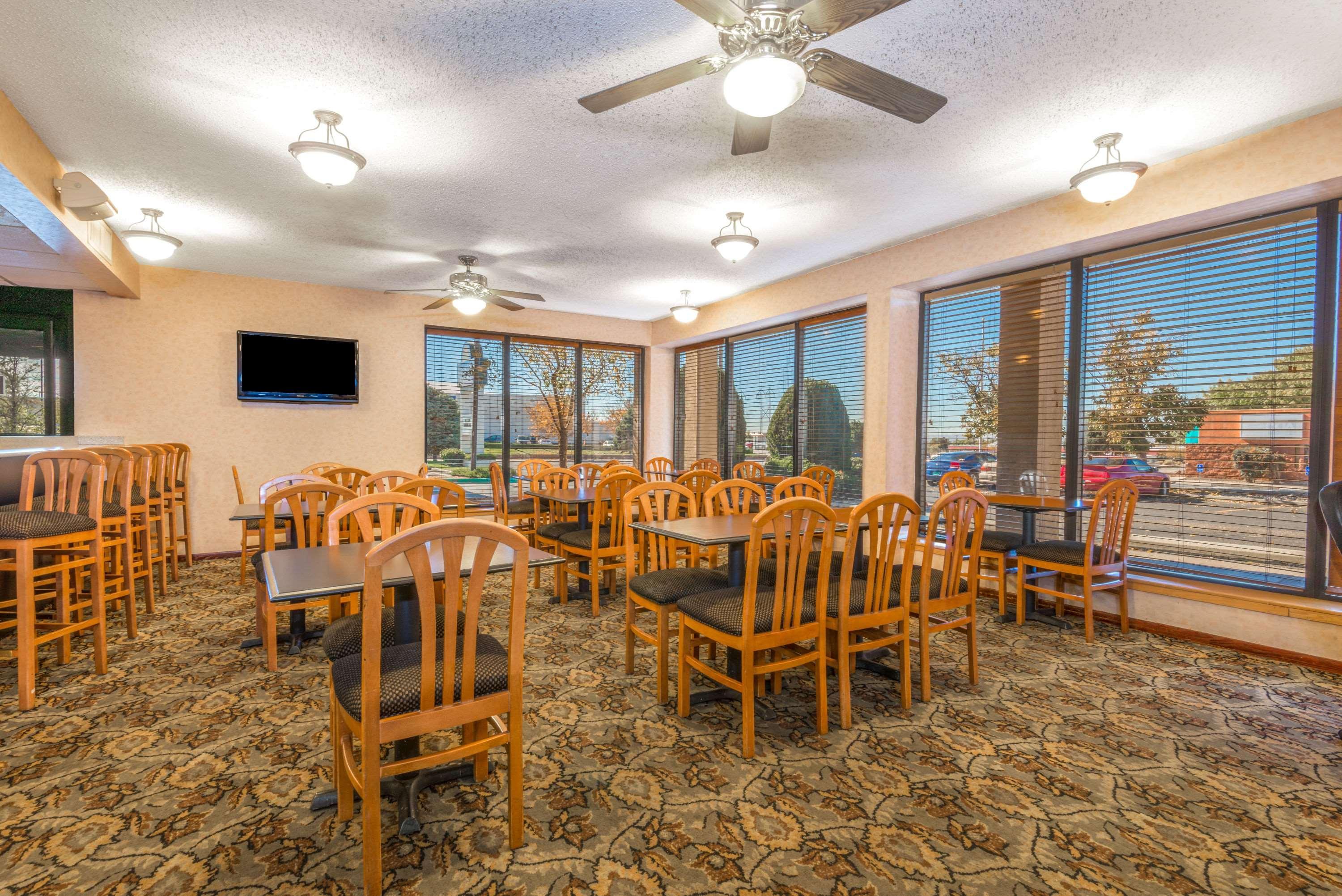Days & By Wyndham North Hotel 3*
