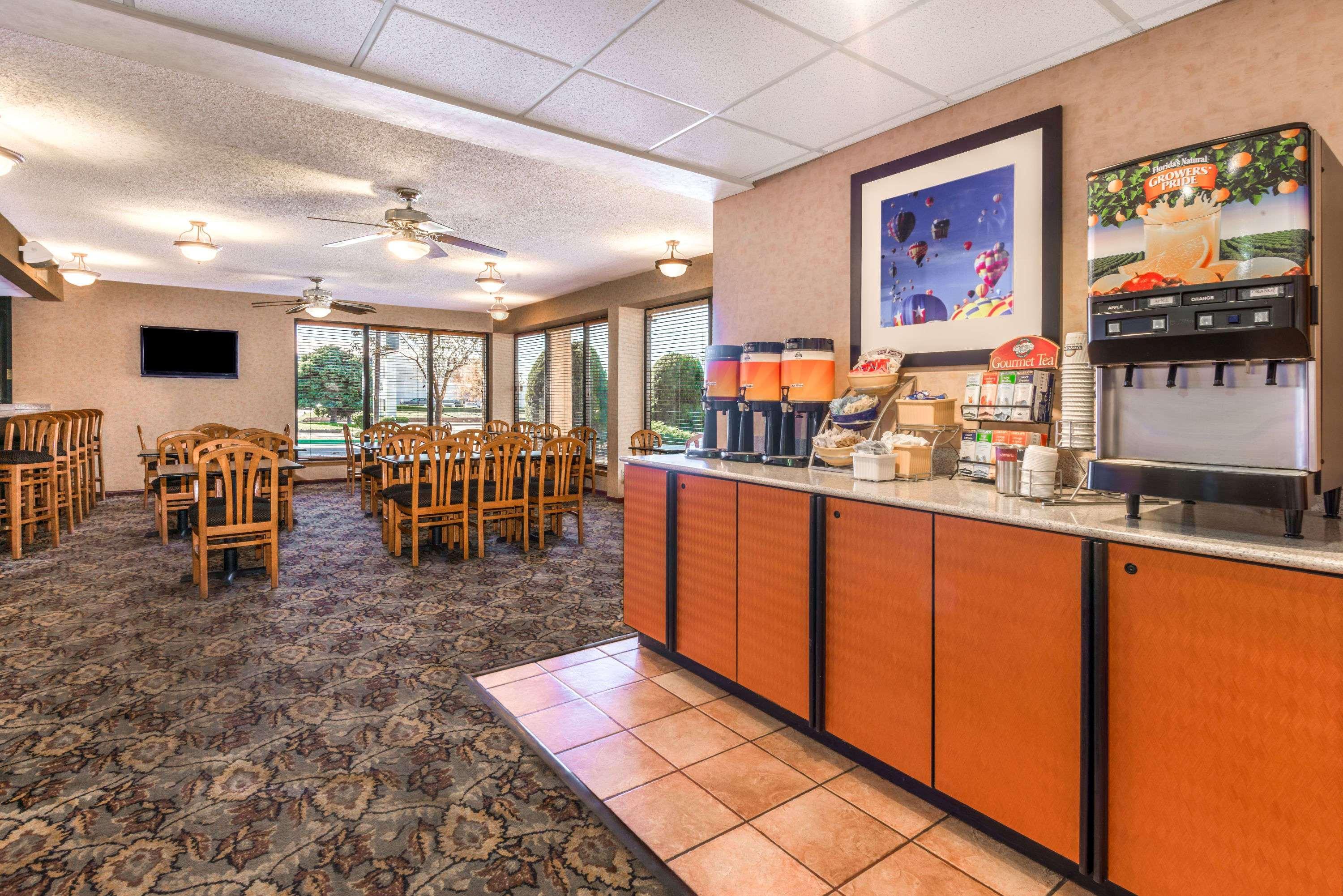Hotel Days & By Wyndham North 3*