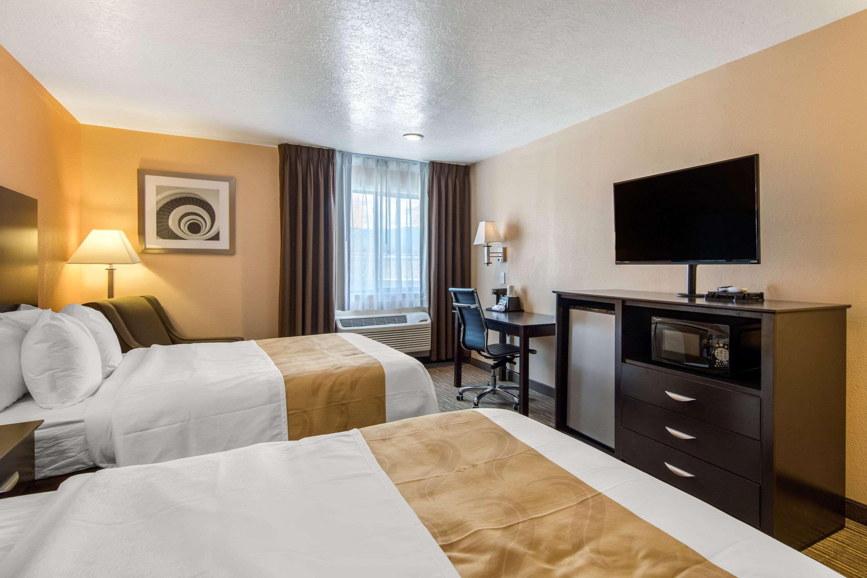 Hotel Quality & North Near Balloon Fiesta Park Albuquerque