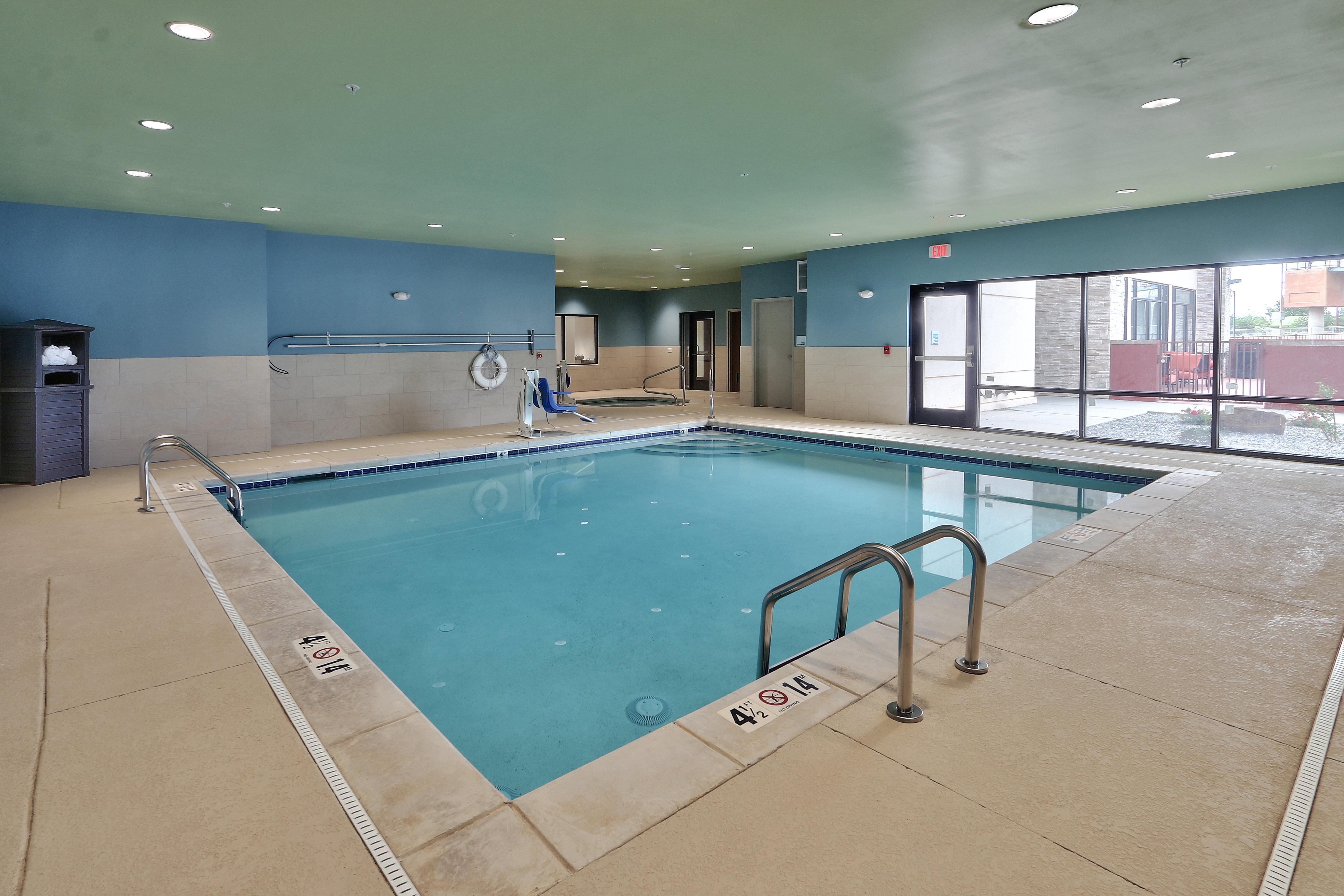 Hotel Express & - East By Ihg Albuquerque