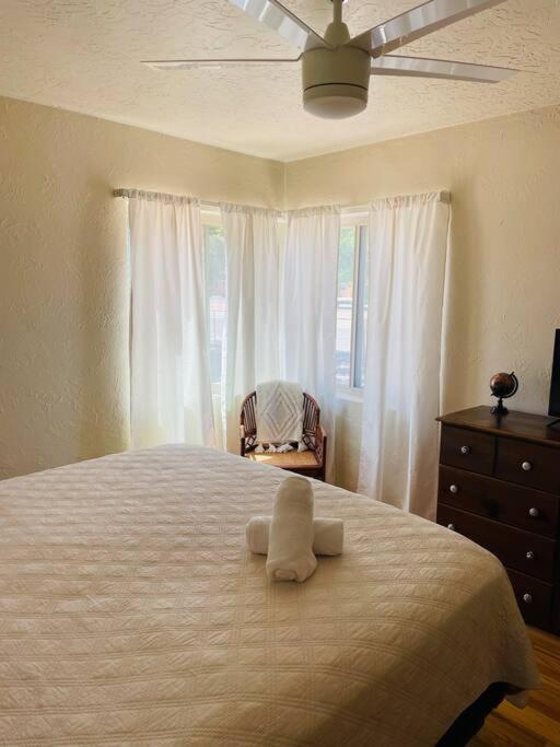 Holiday home Vintage Charm Vacation With Modern Comforts Near Old Town *