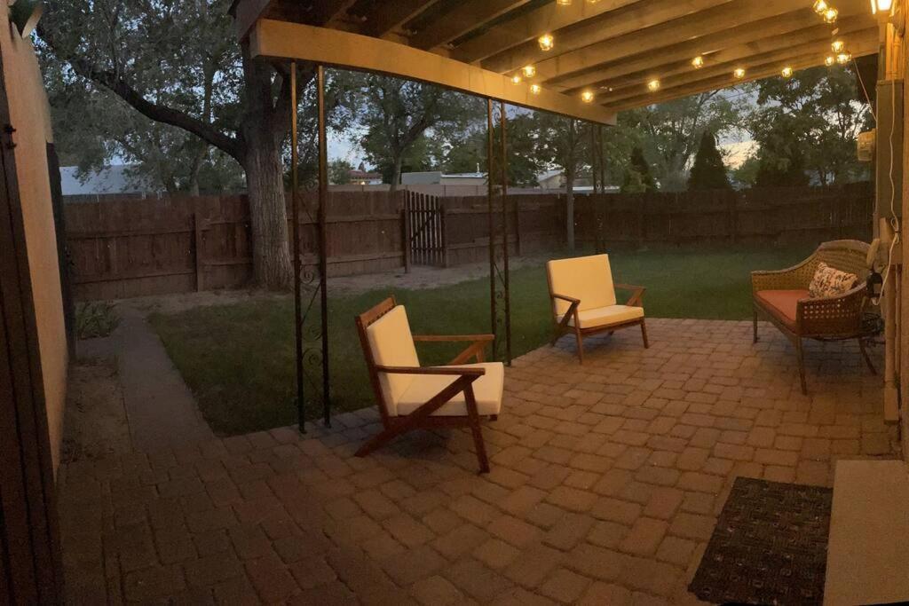 Vintage Charm Vacation With Modern Comforts Near Old Town Holiday home *