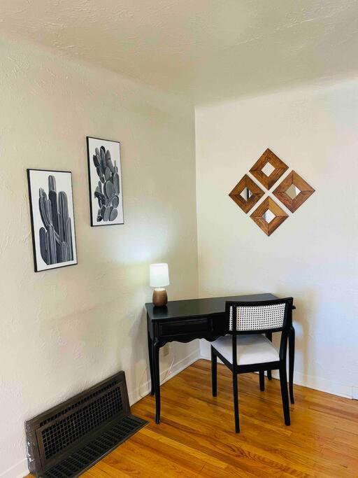 Vintage Charm Vacation With Modern Comforts Near Old Town