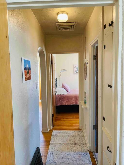 Vintage Charm Vacation With Modern Comforts Near Old Town *