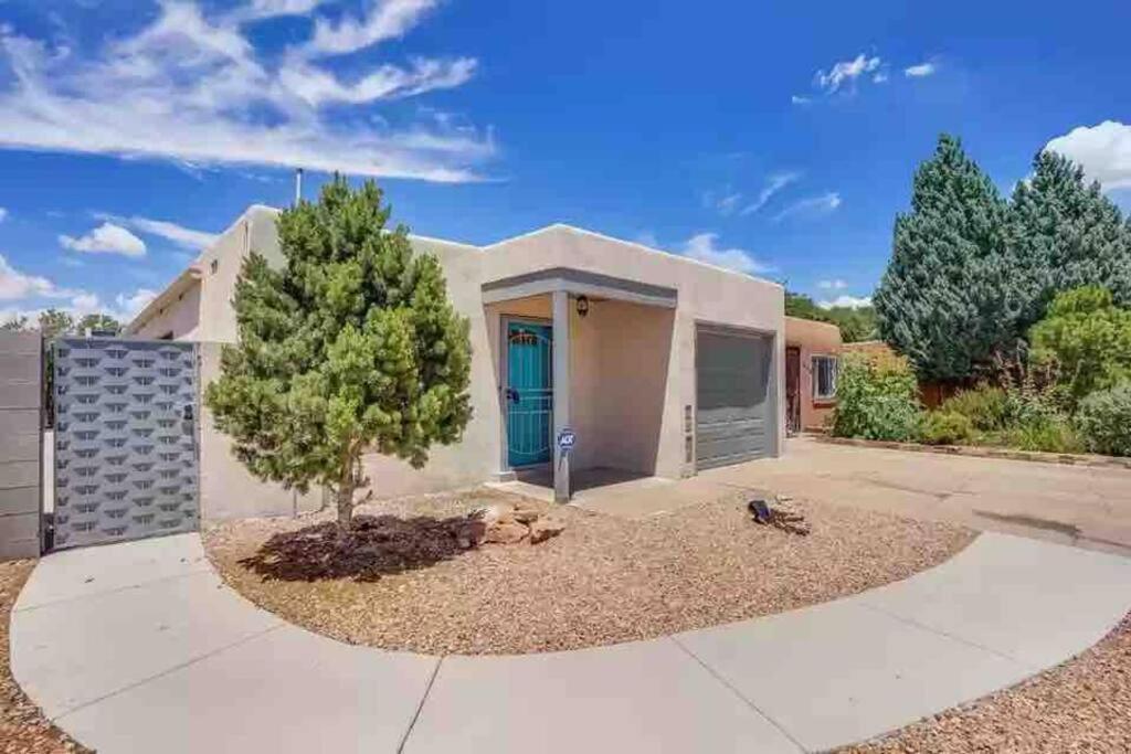 Holiday home Comfy, Contemporary Quiet Retreat Vacation With Views