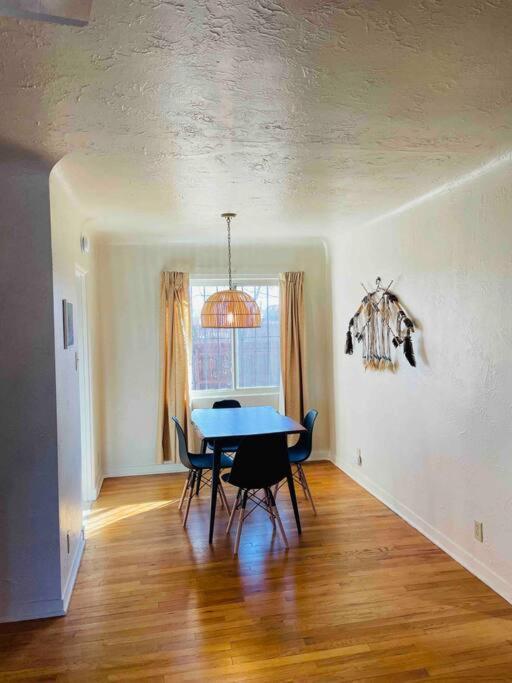 Vintage Charm Vacation With Modern Comforts Near Old Town * Albuquerque