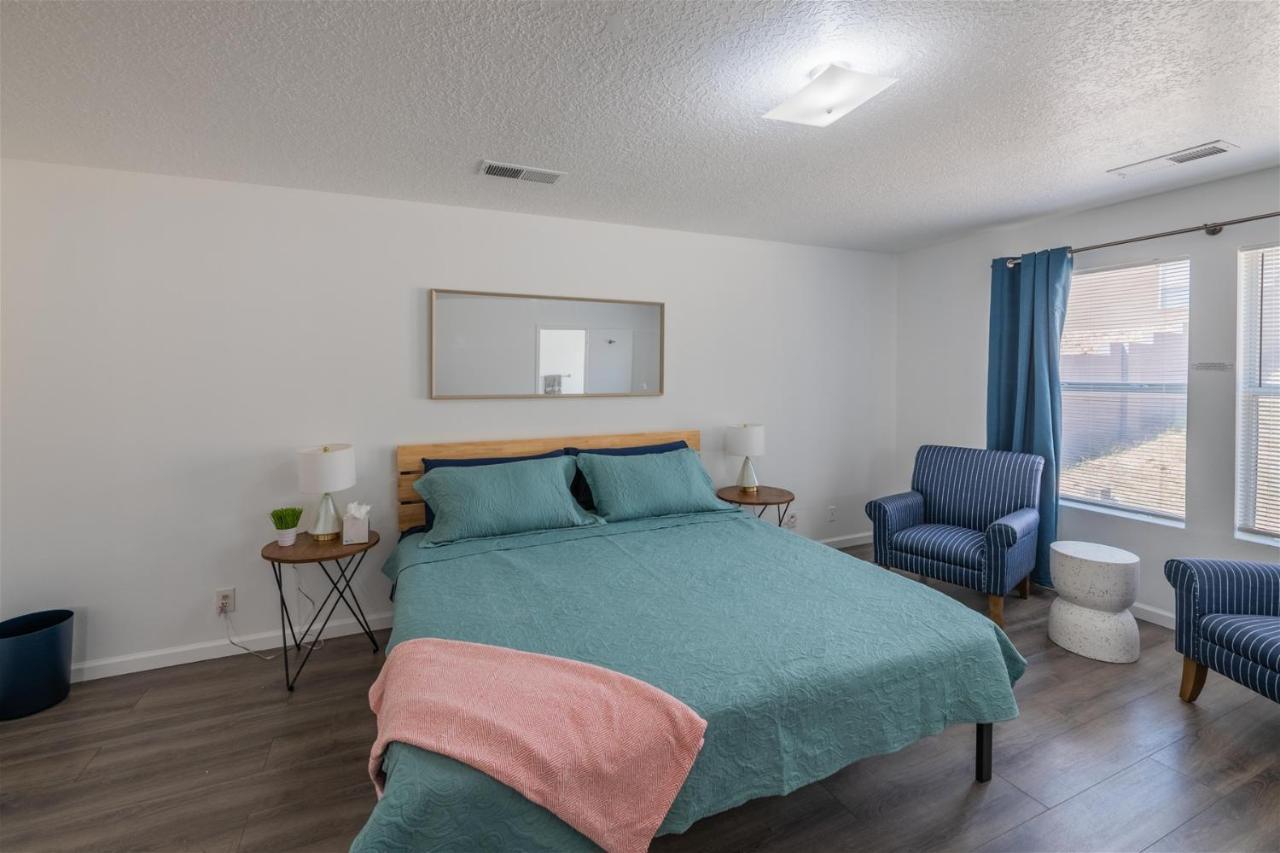 Pheasant Run - 4 Bedroom House Fully Updated!! Albuquerque