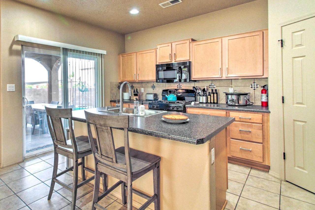 Updated Abq Getaway Walk To Netflix Studios! Holiday home