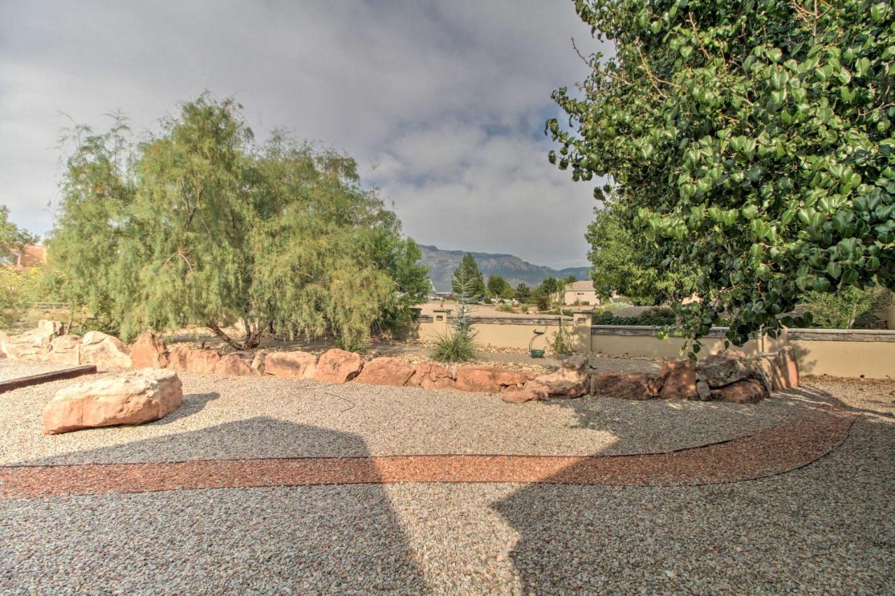 With Shared Pool And Fire Pit! * Albuquerque