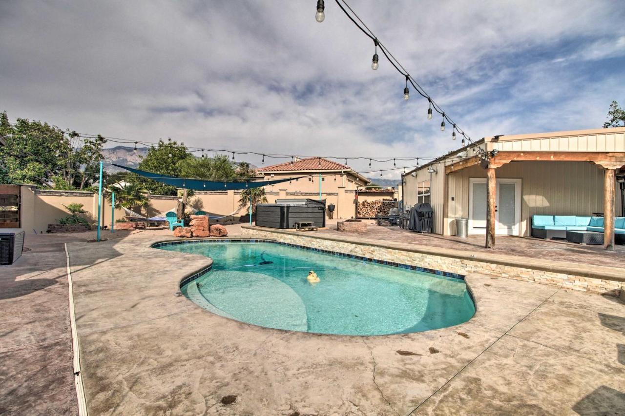With Shared Pool And Fire Pit! Apartment *