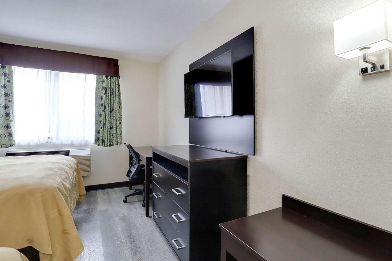 Quality Airport Hotel