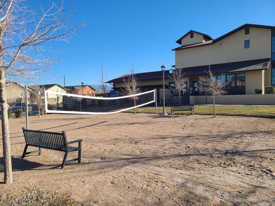 Holiday home Resort-like 4bed/4bath - Pool, Hot Tub, Bbq, Sauna, Offices Albuquerque