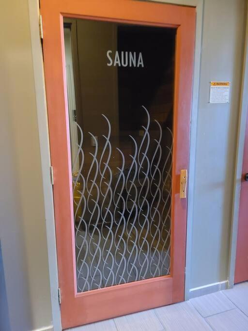 Holiday home Resort-like 4bed/4bath - Pool, Hot Tub, Bbq, Sauna, Offices Albuquerque