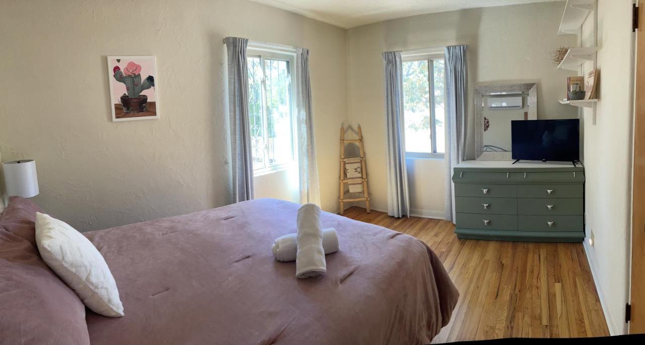 Vintage Charm Vacation With Modern Comforts Near Old Town Holiday home
