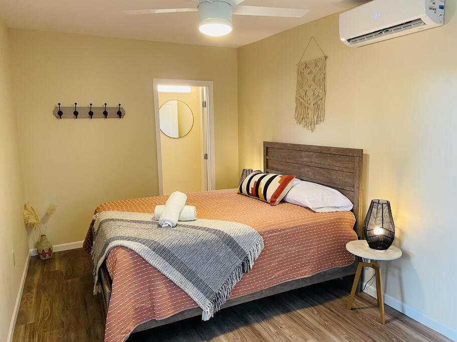 Vintage Charm Vacation With Modern Comforts Near Old Town Holiday home