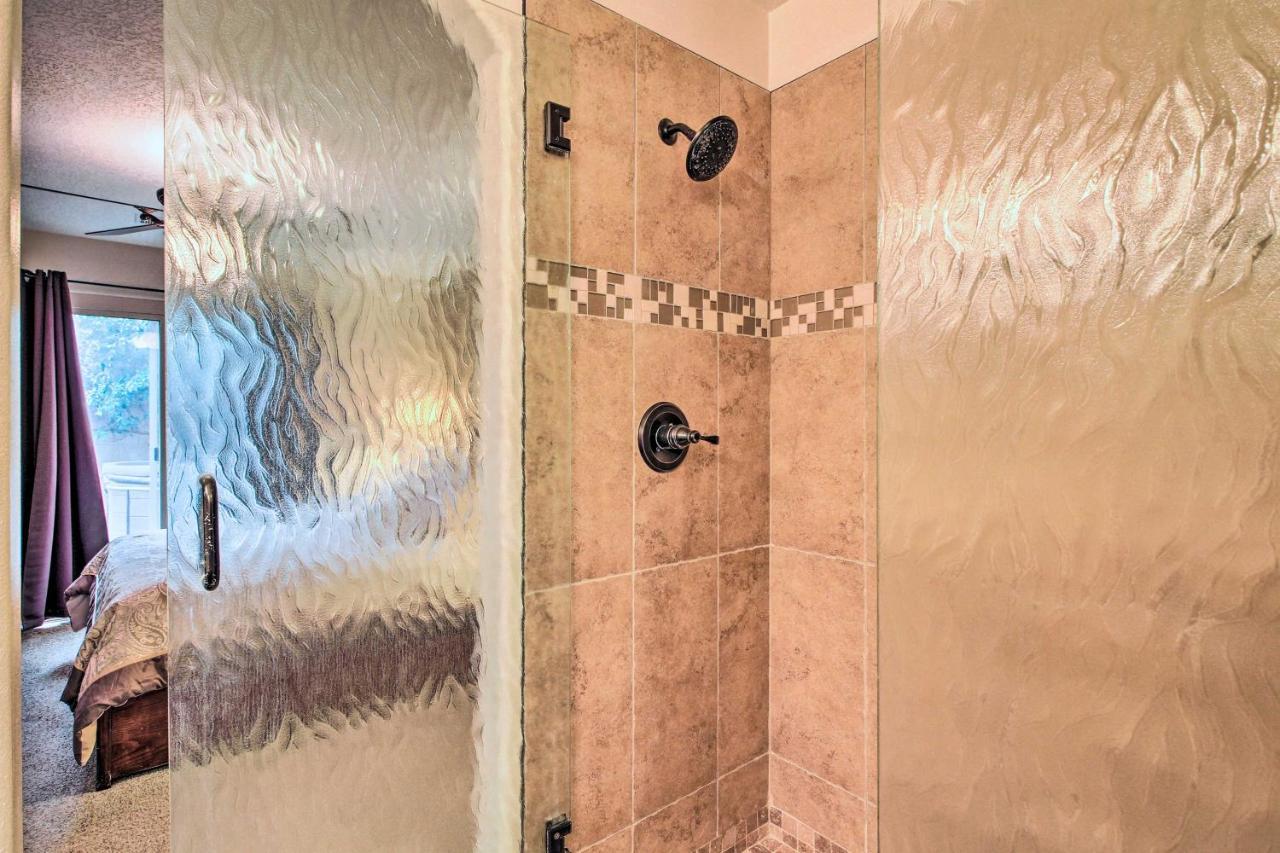 Vacation With Hot Tub! Holiday home Albuquerque