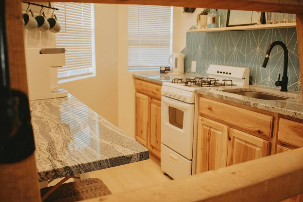 Agave Tiny House At Cactus Flower-hot Tub-pet Friendly-no Pet Fees! Holiday home Albuquerque