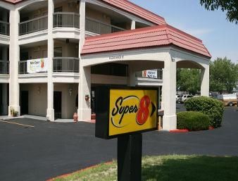 Quality & Hotel 2*