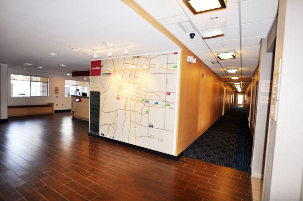 Towneplace By Marriott Airport Hotel