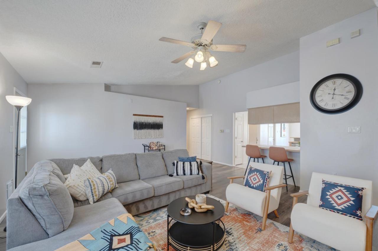 Cheerful Vibrant 3br - 3tv - New Albuquerque