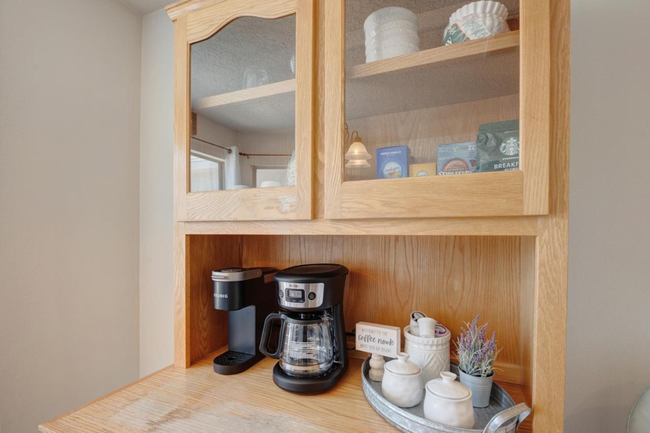 Cheerful Vibrant 3br - 3tv - New * Albuquerque