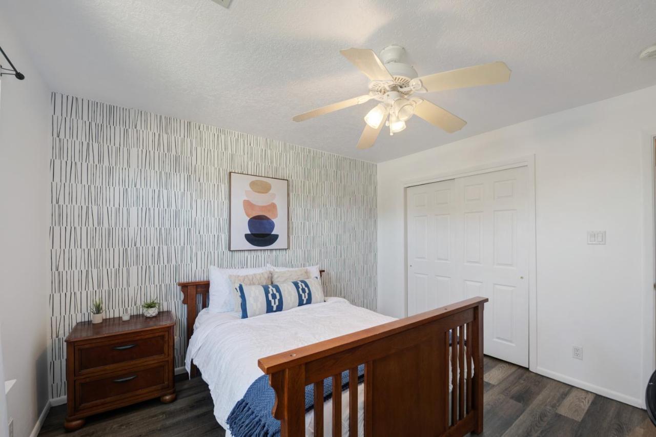 Cheerful Vibrant 3br - 3tv - New *