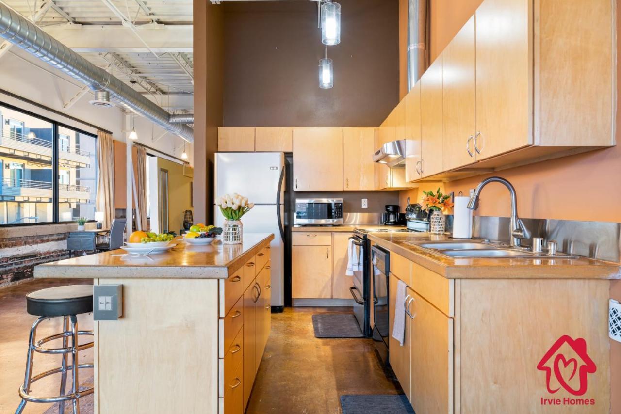 Elevated Route 66 Abq Penthouse- An Irvie Apartment *