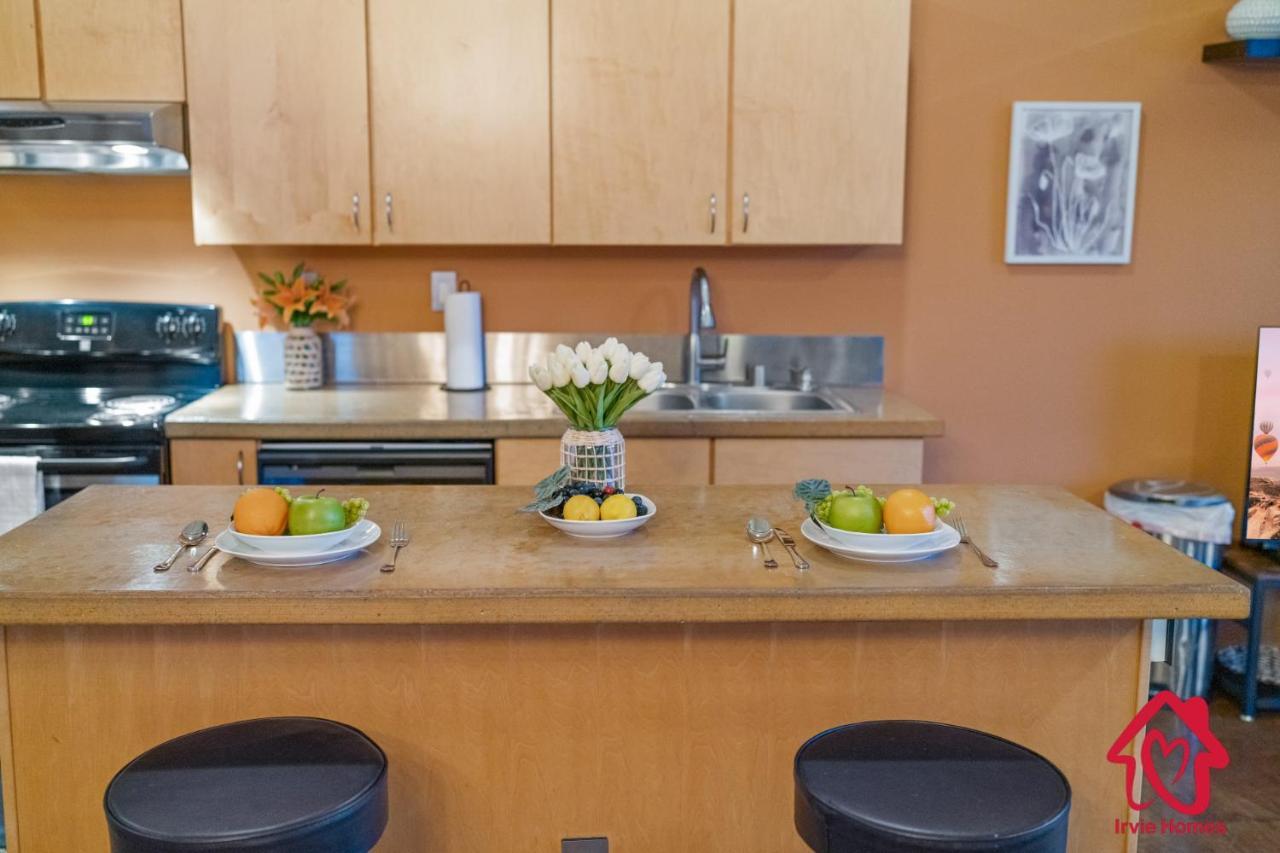 Apartment Elevated Route 66 Abq Penthouse- An Irvie