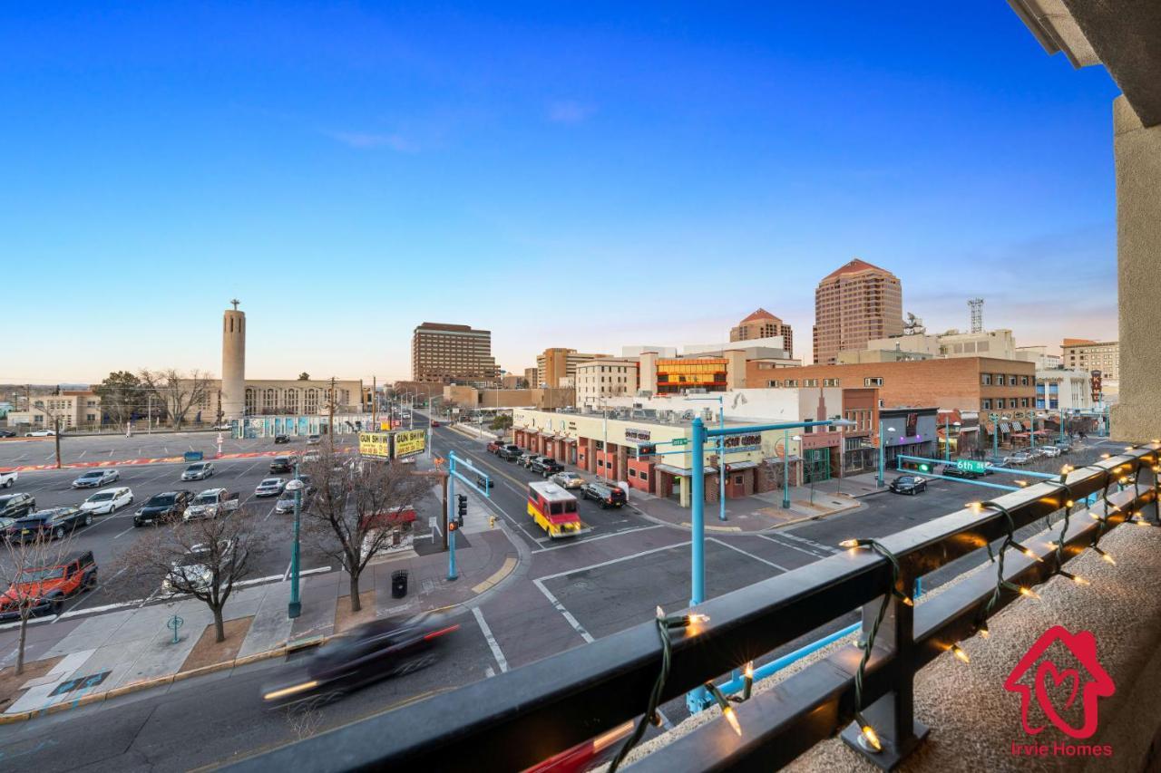 Elevated Route 66 Abq Penthouse- An Irvie *