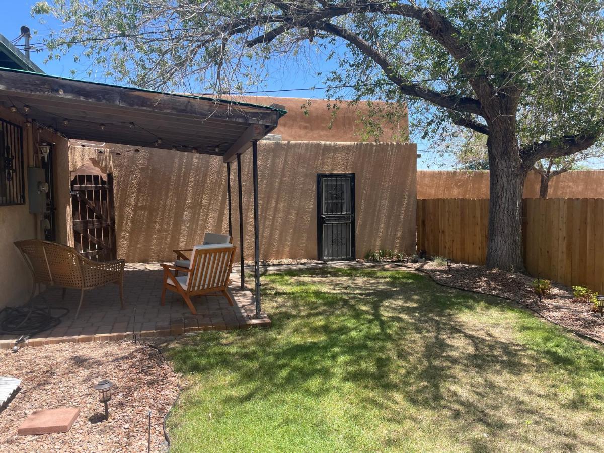 Vintage Charm Vacation With Modern Comforts Near Old Town Holiday home *