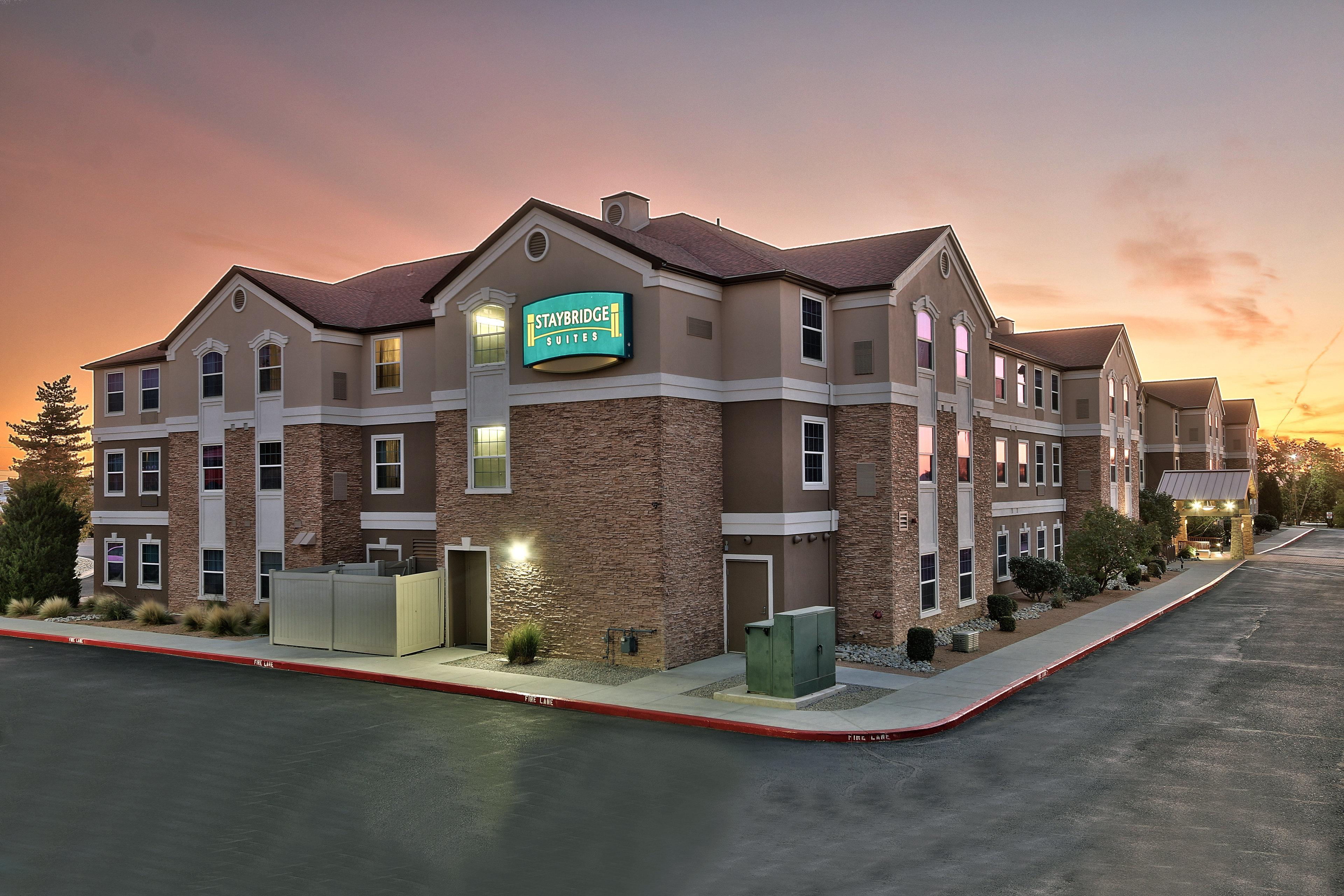 Hotel Staybridge North By Ihg 3*