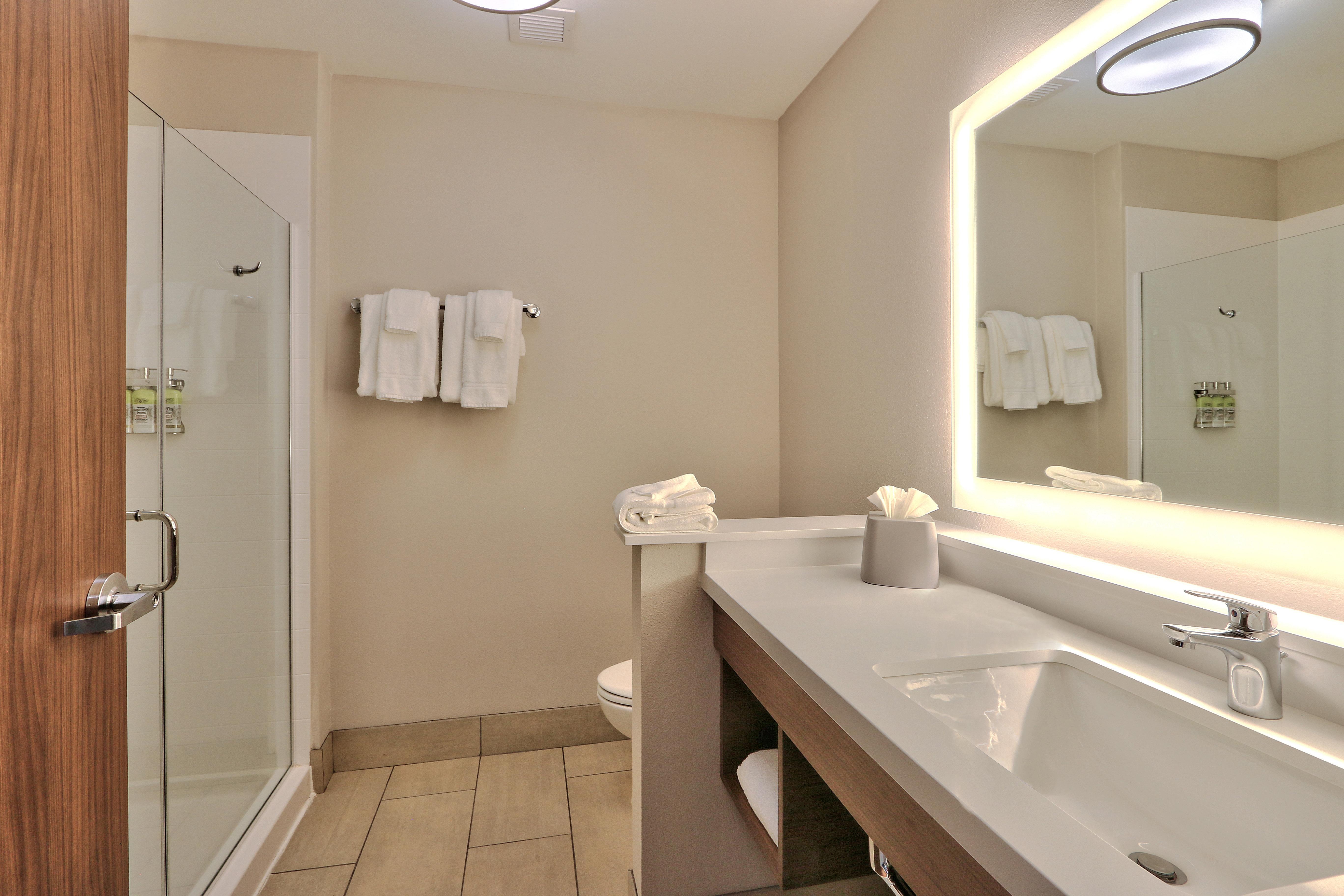 Express & - East By Ihg Hotel Albuquerque