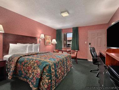 Days By Wyndham West Hotel 2*