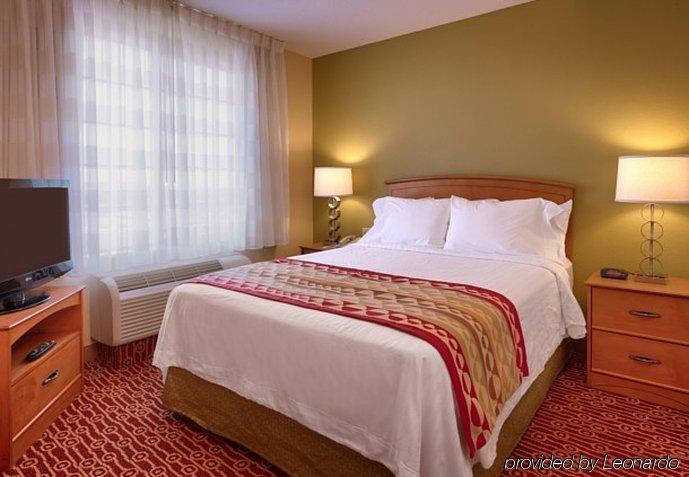 Hotel Towneplace By Marriott Airport 3*