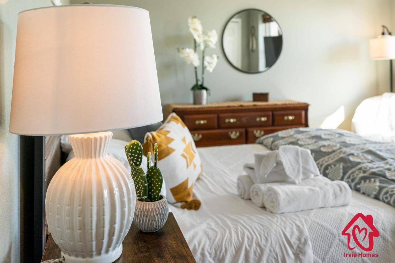 Sandia Sunsets- 8 Minutes To Balloon Fiesta Park Holiday home *