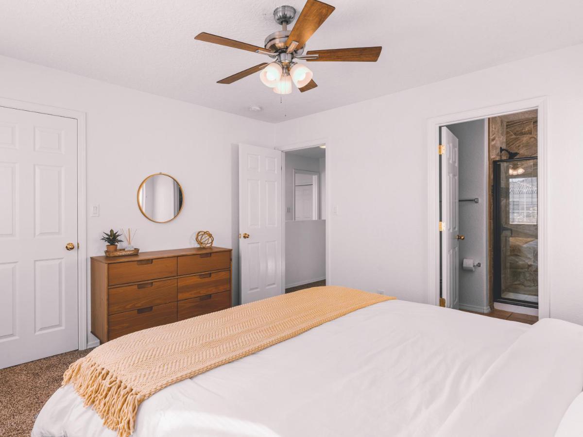 Chic Mid-century Boho Oasis - 15 Min To Old Town *