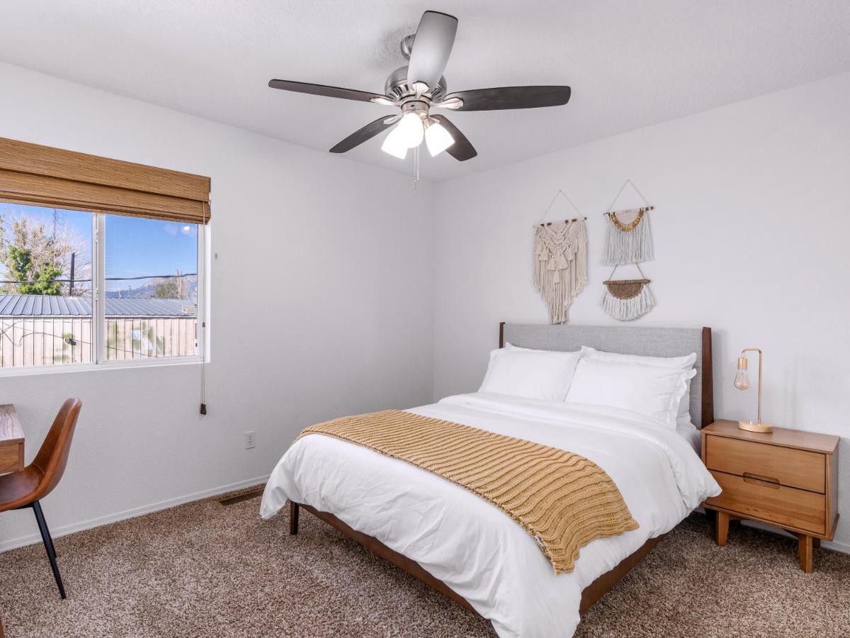 Chic Mid-century Boho Oasis - 15 Min To Old Town *