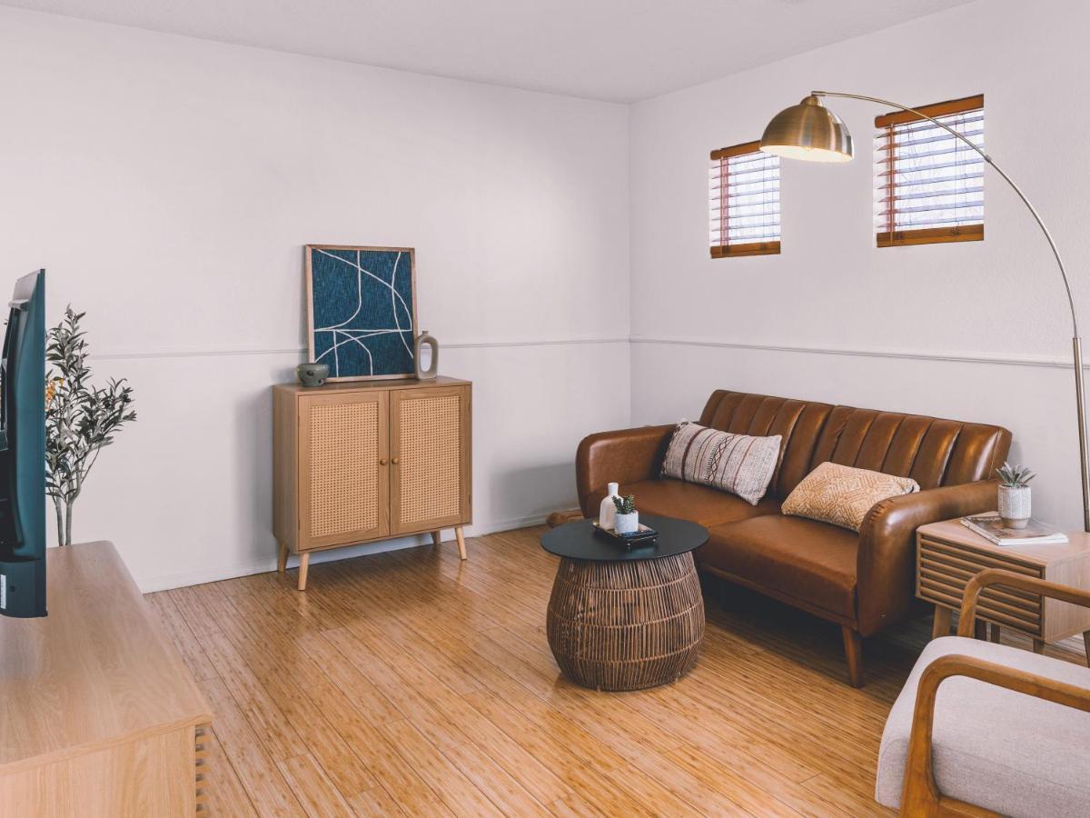 Chic Mid-century Boho Oasis - 15 Min To Old Town Holiday home Albuquerque