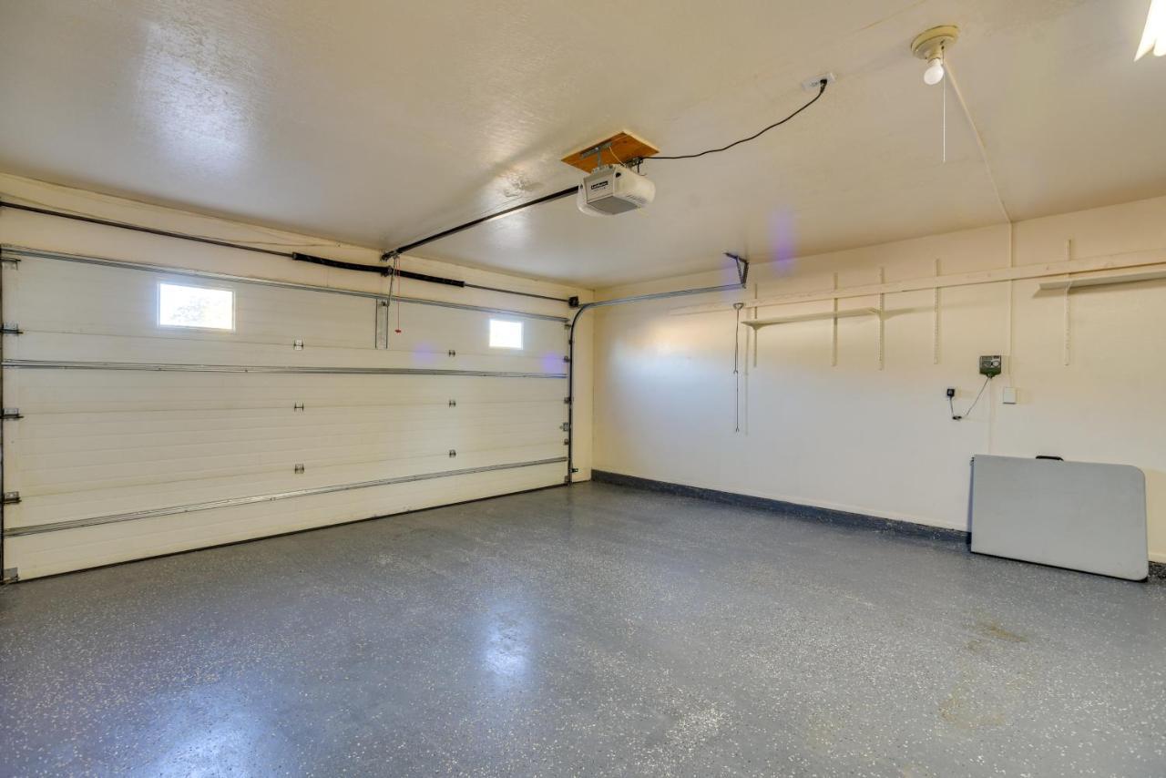 Abode With Large Yard 10 Mi To Downtown * Albuquerque