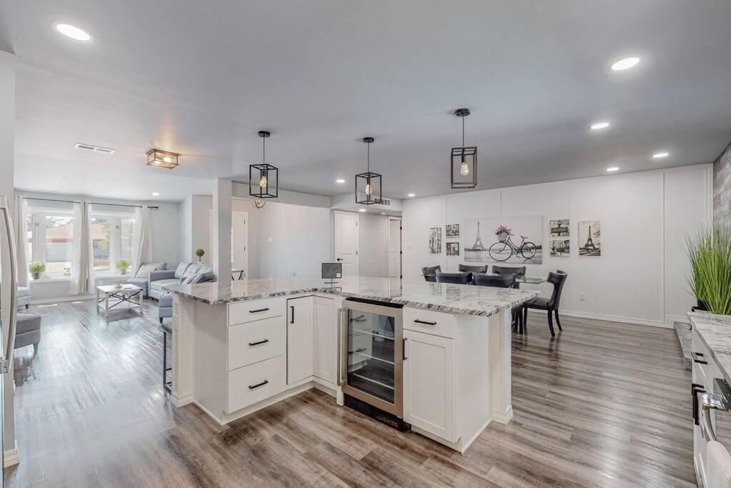 Louisiana Absolutely Beautiful Ne With Pool Holiday home Albuquerque