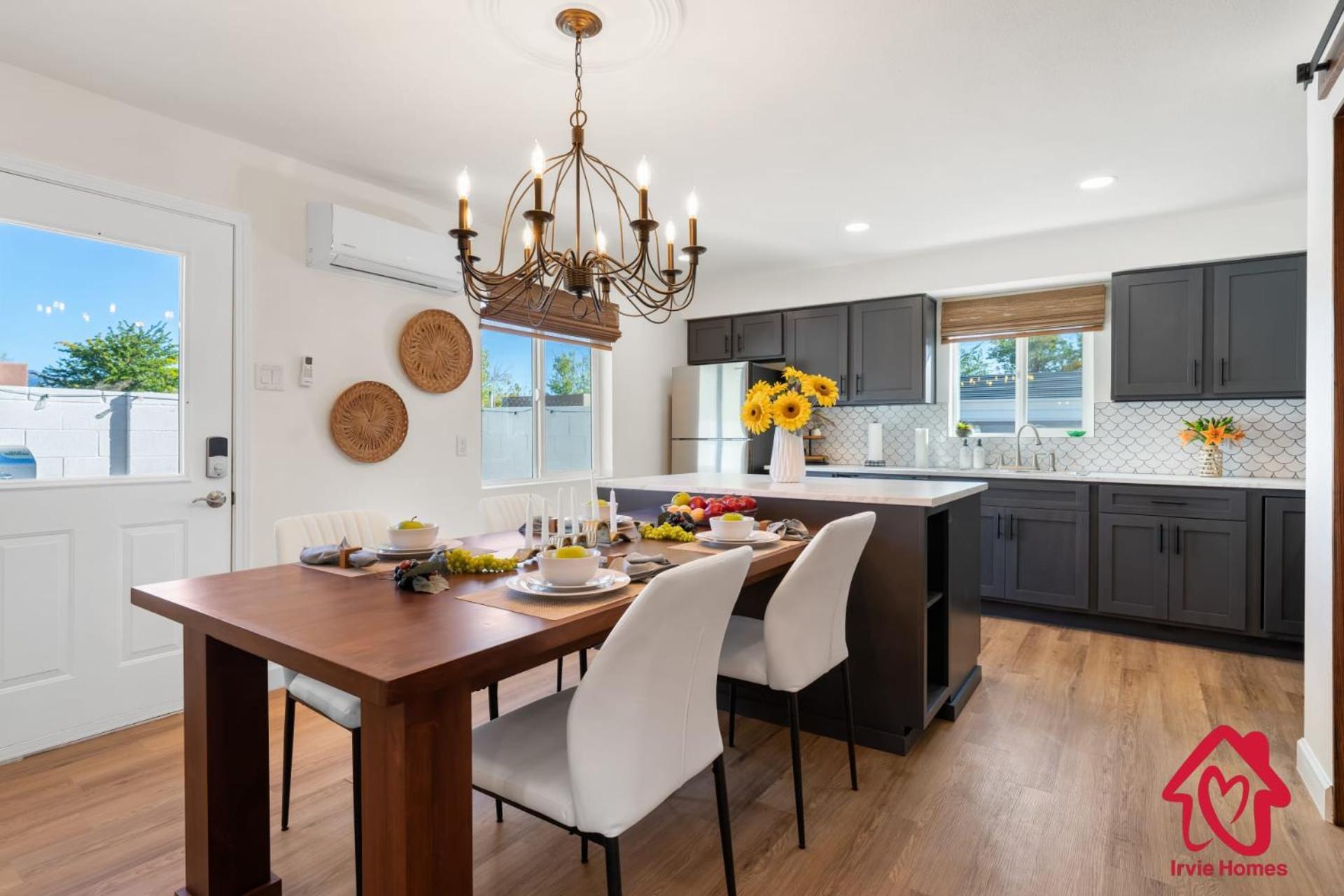 Valleyvibe: Modern Comfort In North Valley - An Irvie *