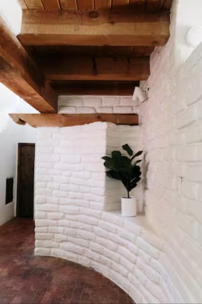 Holiday home Group Getaway: Serene Adobe Retreat 4-11 Guests