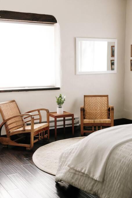 Holiday home Group Getaway: Serene Adobe Retreat 4-11 Guests *