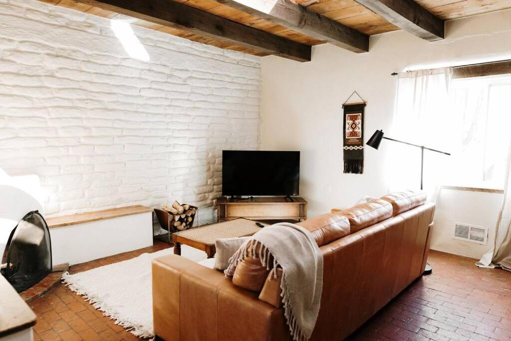 Group Getaway: Serene Adobe Retreat 4-11 Guests * Albuquerque