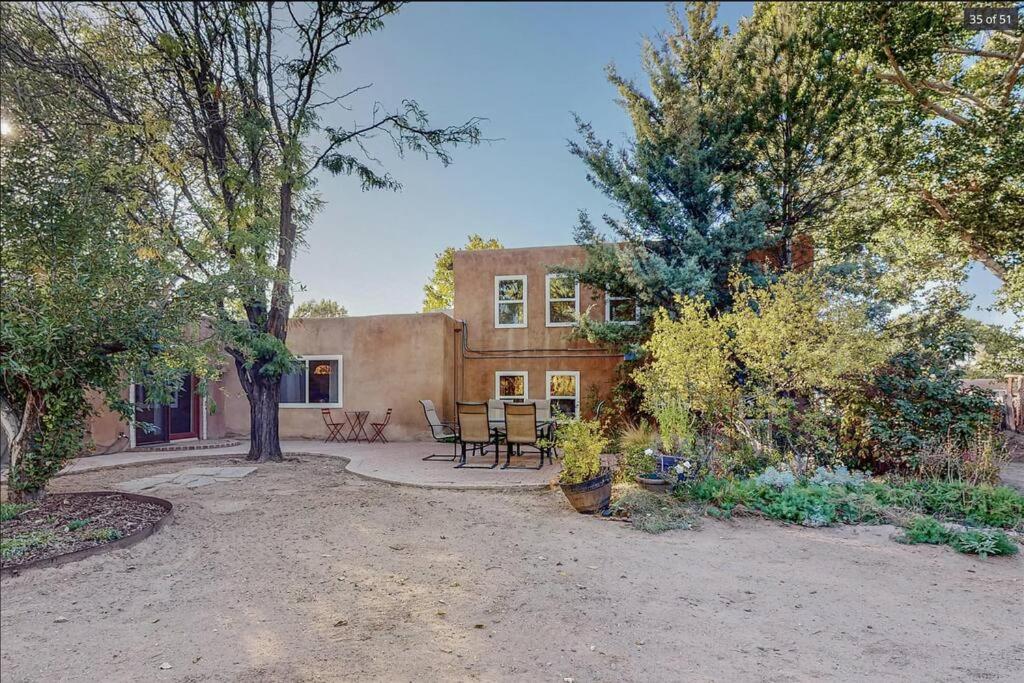 Group Getaway: Serene Adobe Retreat 4-11 Guests * Albuquerque