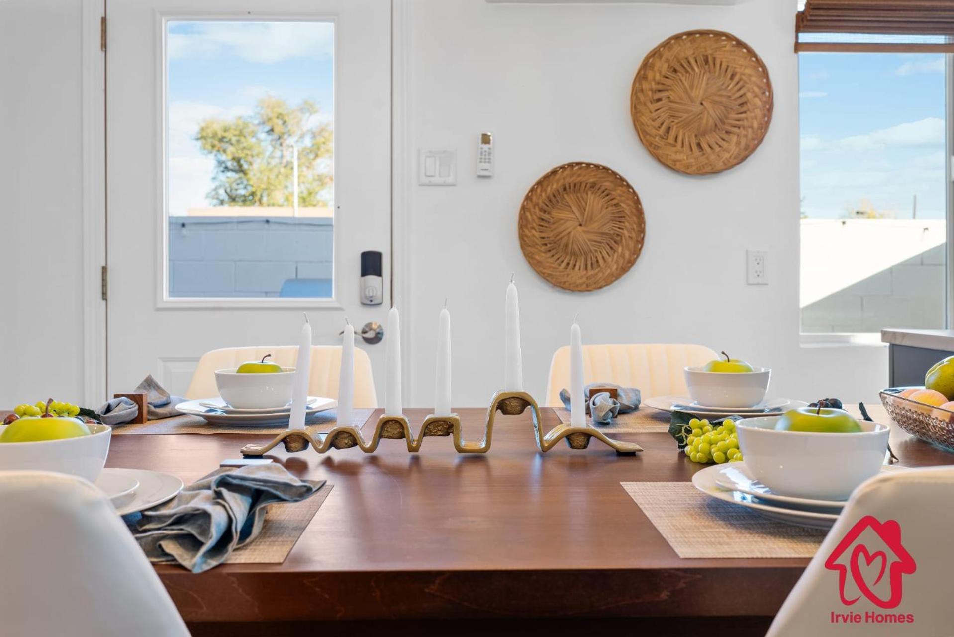 Valleyvibe: Modern Comfort In North Valley - An Irvie * Albuquerque